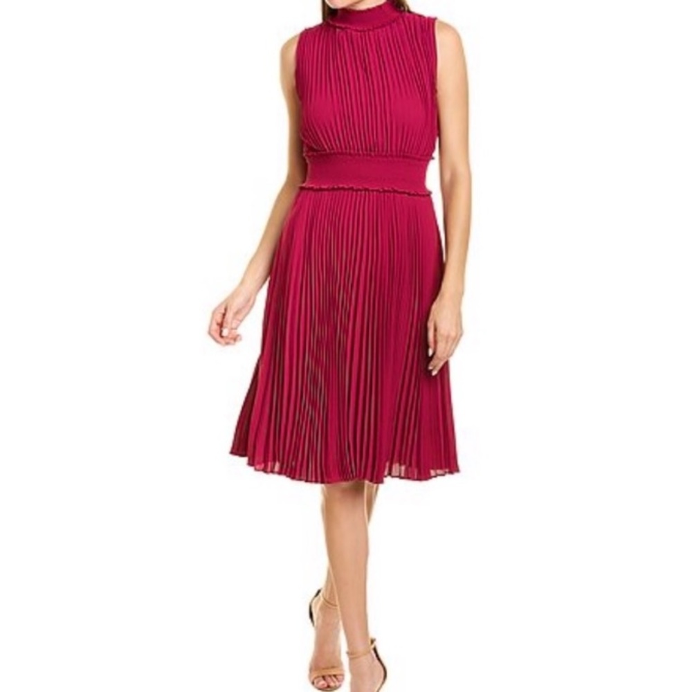Nanette Leporre Elegant Sleeveless Pleated Dress - Mauve Pink Size 8
